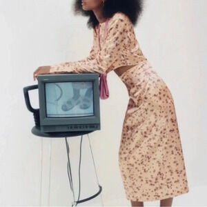 Zara • Floral Satin Matching Crop Blouse & Midi Skirt Set